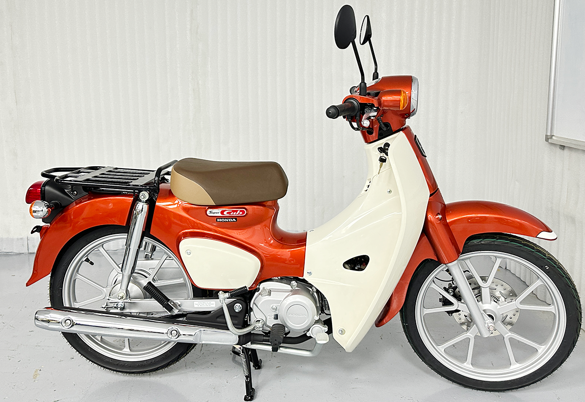 Honda Super Cub C110 ABS 2023 Sản Xuất Tại Nhật Màu Cam Honda Super Cub C110 ABS 2023 Sản Xuất Tại Nhật Màu Cam